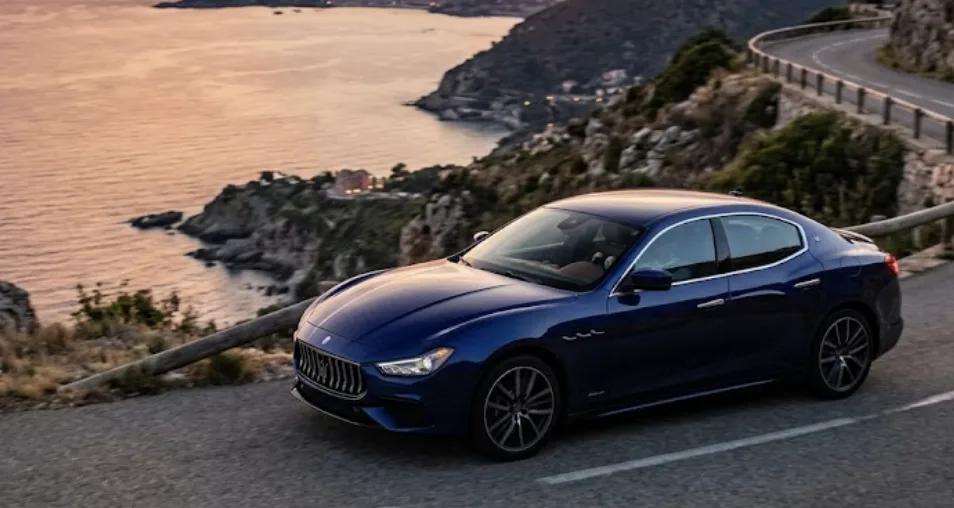 Tableau comparatif de la puissance des versions de la Maserati Ghibli