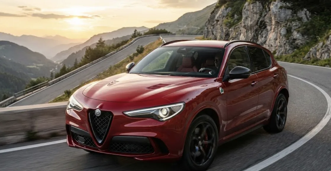 Alfa Romeo Stelvio Quadrifoglio de trois quarts avant, SUV au V6 biturbo 690T
